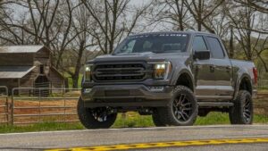 lifted truck dealerships near me