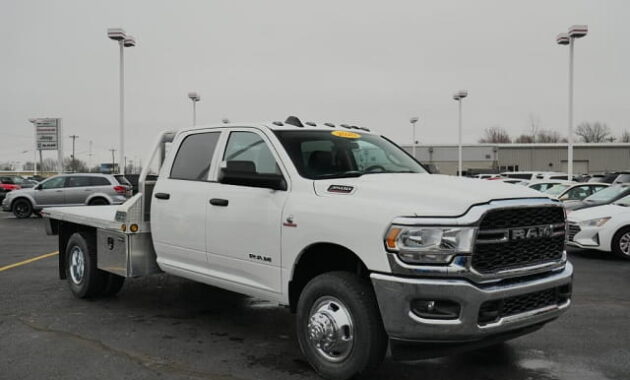 Flatbed Trucks for Sale